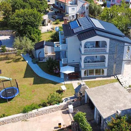 Mitros Apartament *