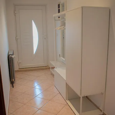 Mitros Apartament *