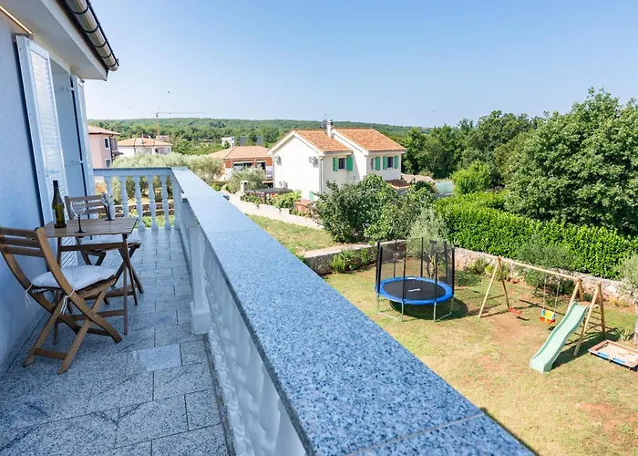 アパート Mitros マリンスカ